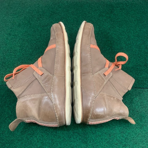 Chaco Harper Hiking Outdoor Boots - Picture 7 of 13